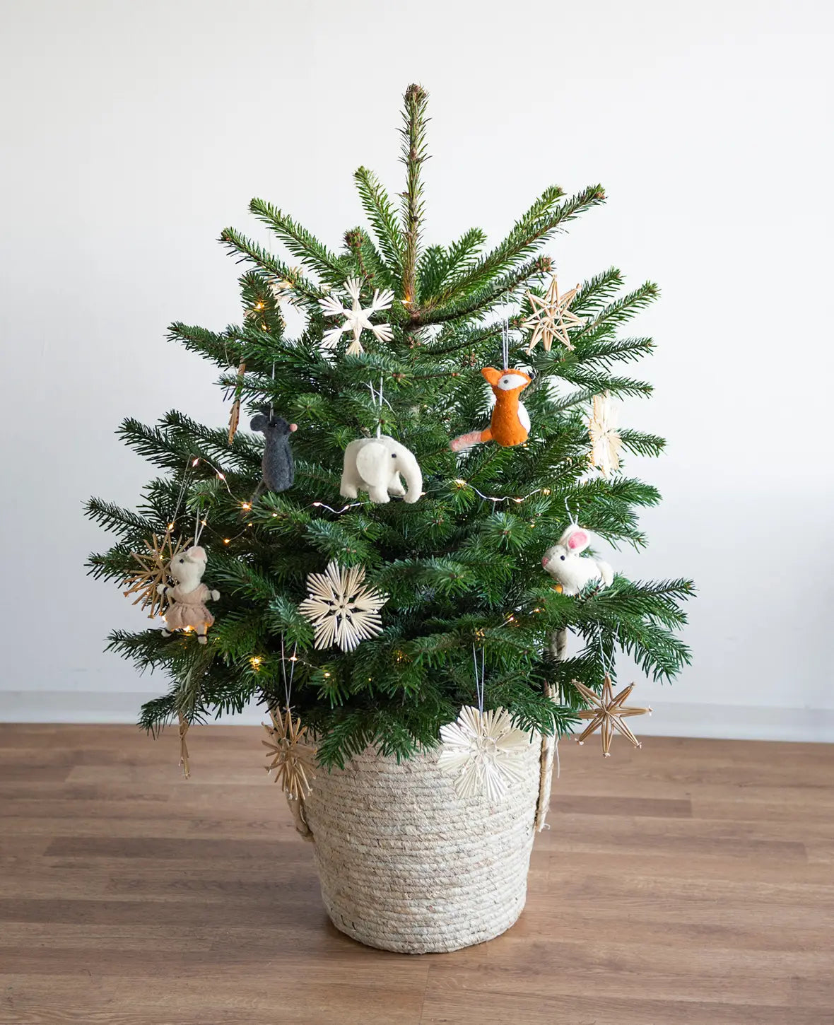 Hänge Kaninchen aus Filz in creme, 10 cm, als Deko fürs Kinderzimmer oder als Weihnachtsschmuck