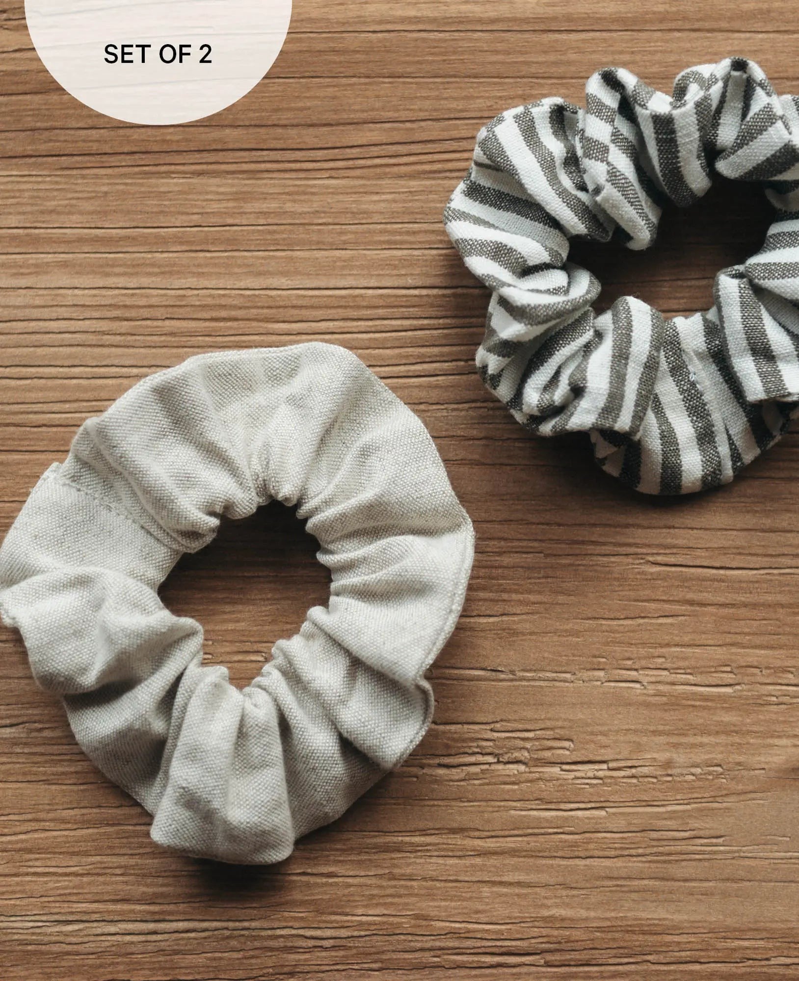 Noya Scrunchie Set, Haargummi aus Stoff, Gestreift & Beige