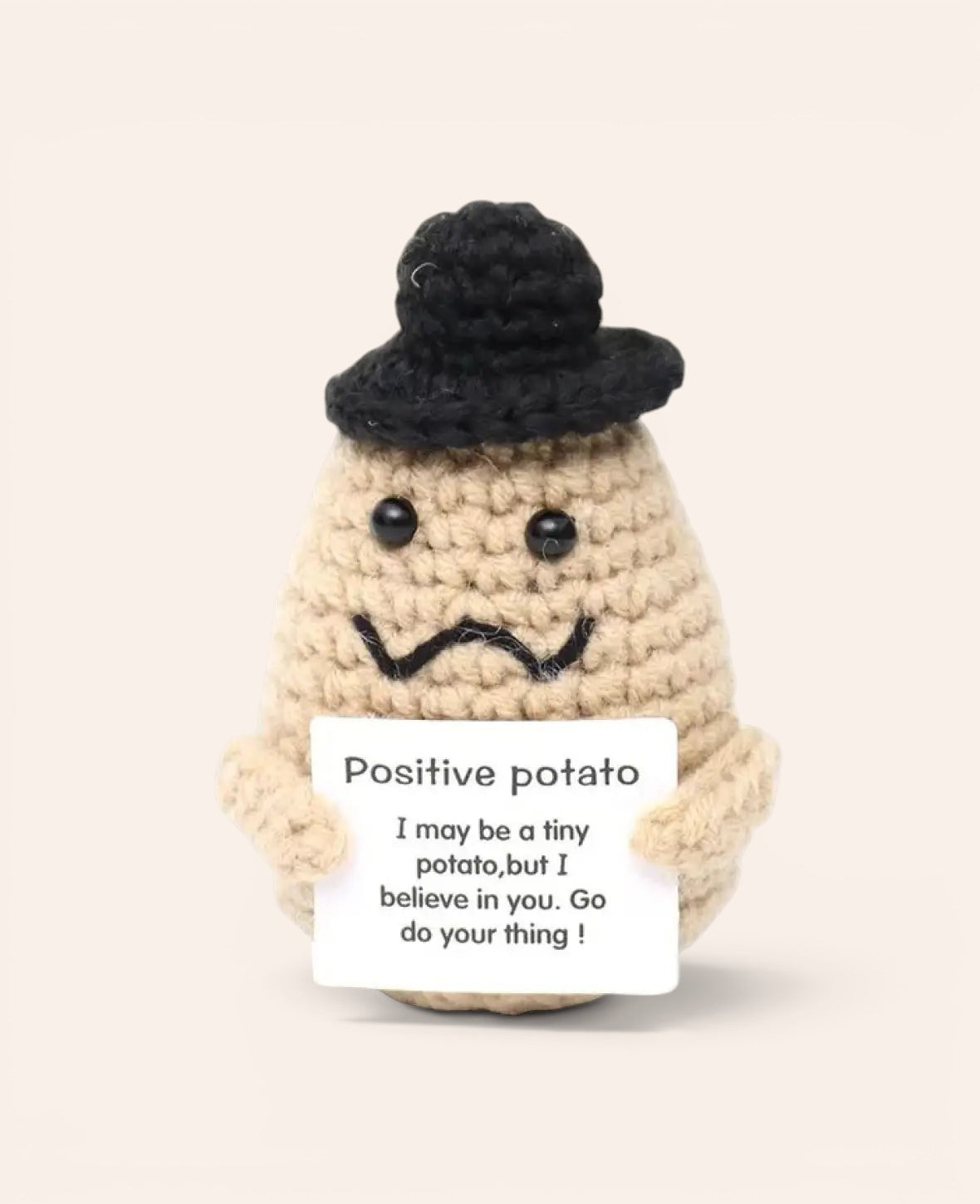 Positive Potato mit Hut, Gehäkeltes Mini Plüschtier / Glücksbringer, Braun, 9 x 5 cm