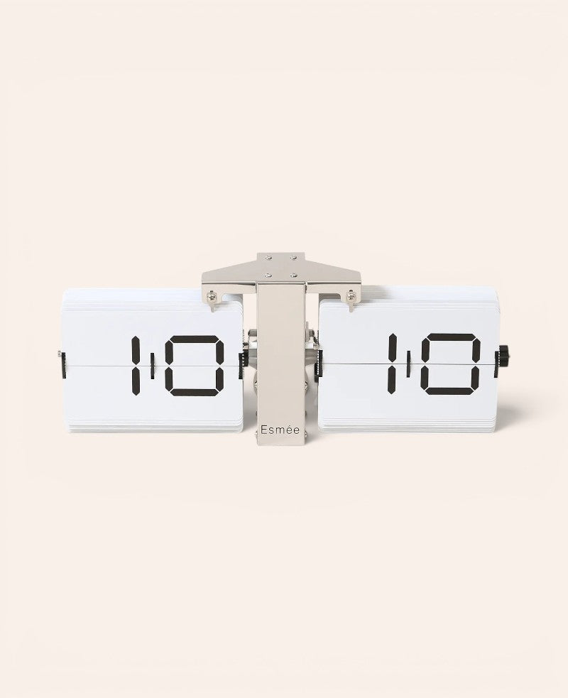 Silberne Flip Clock Wanduhr