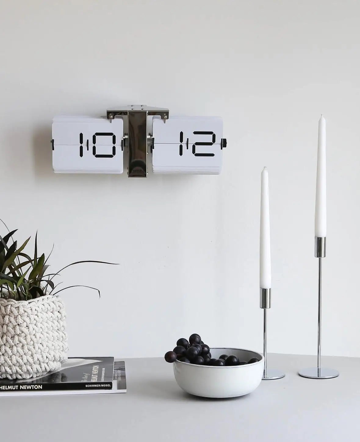Silberne Flip Clock Wanduhr