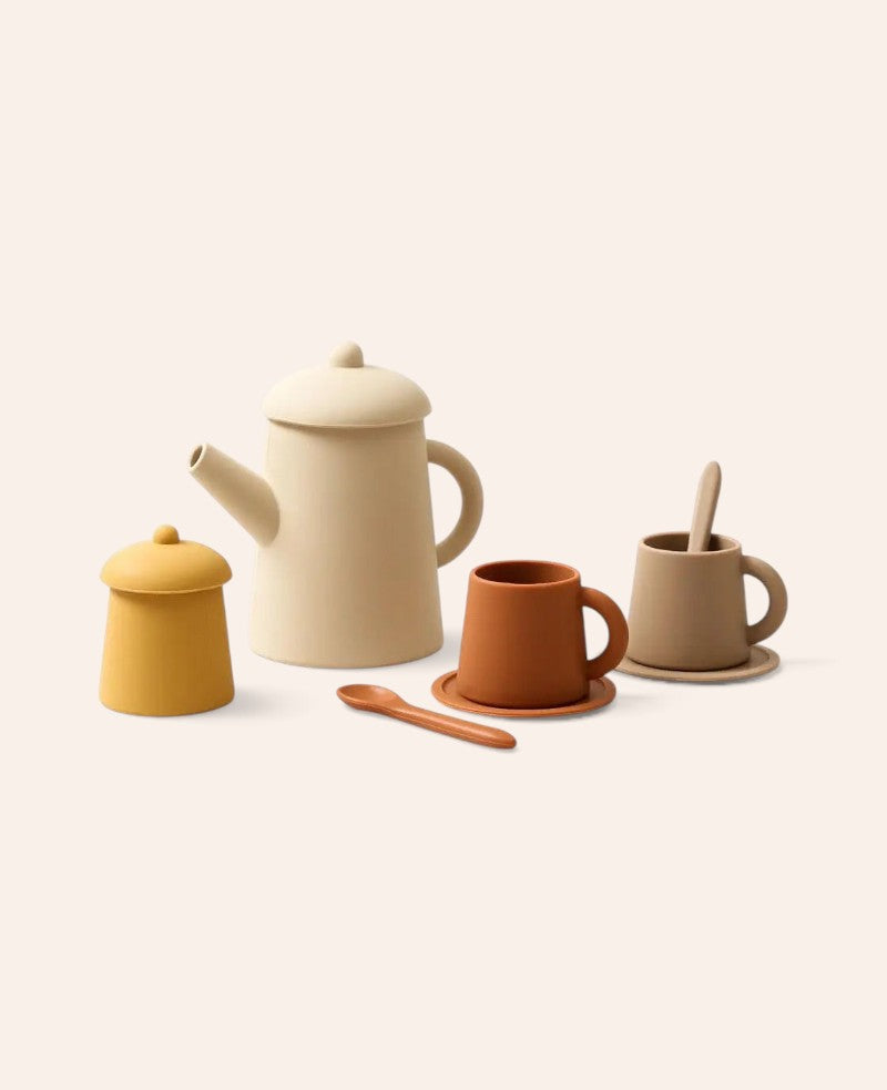 Kindertee Set für Kinder, aus Silikon in Sienna/Beige, mit Tassen, Kessel und Zuckerdose