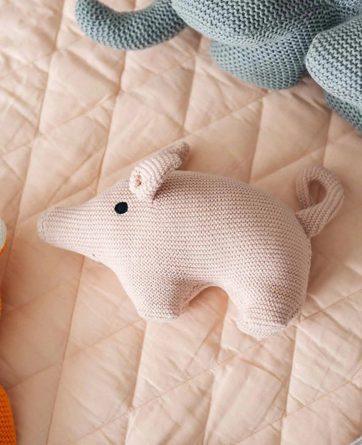 Stofftier Ferkel aus gestrickter Baumwolle