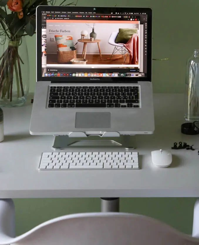 Verstellbarer Laptopstand, silberner Laptophalter für's Homeoffice