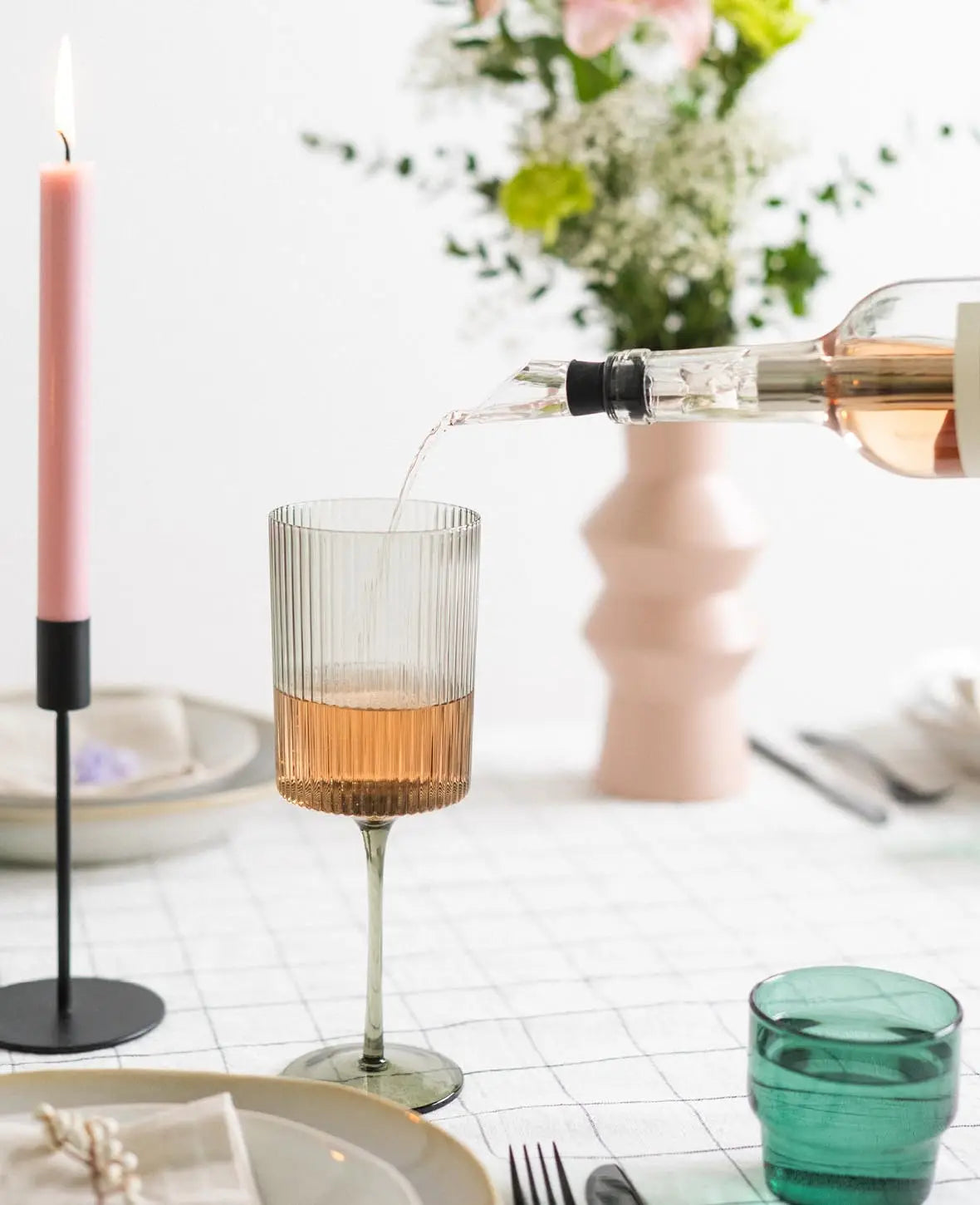 Flaschen Kühler aus Edelstahl mit Wein Dekanter und tropffreiem Ausguss