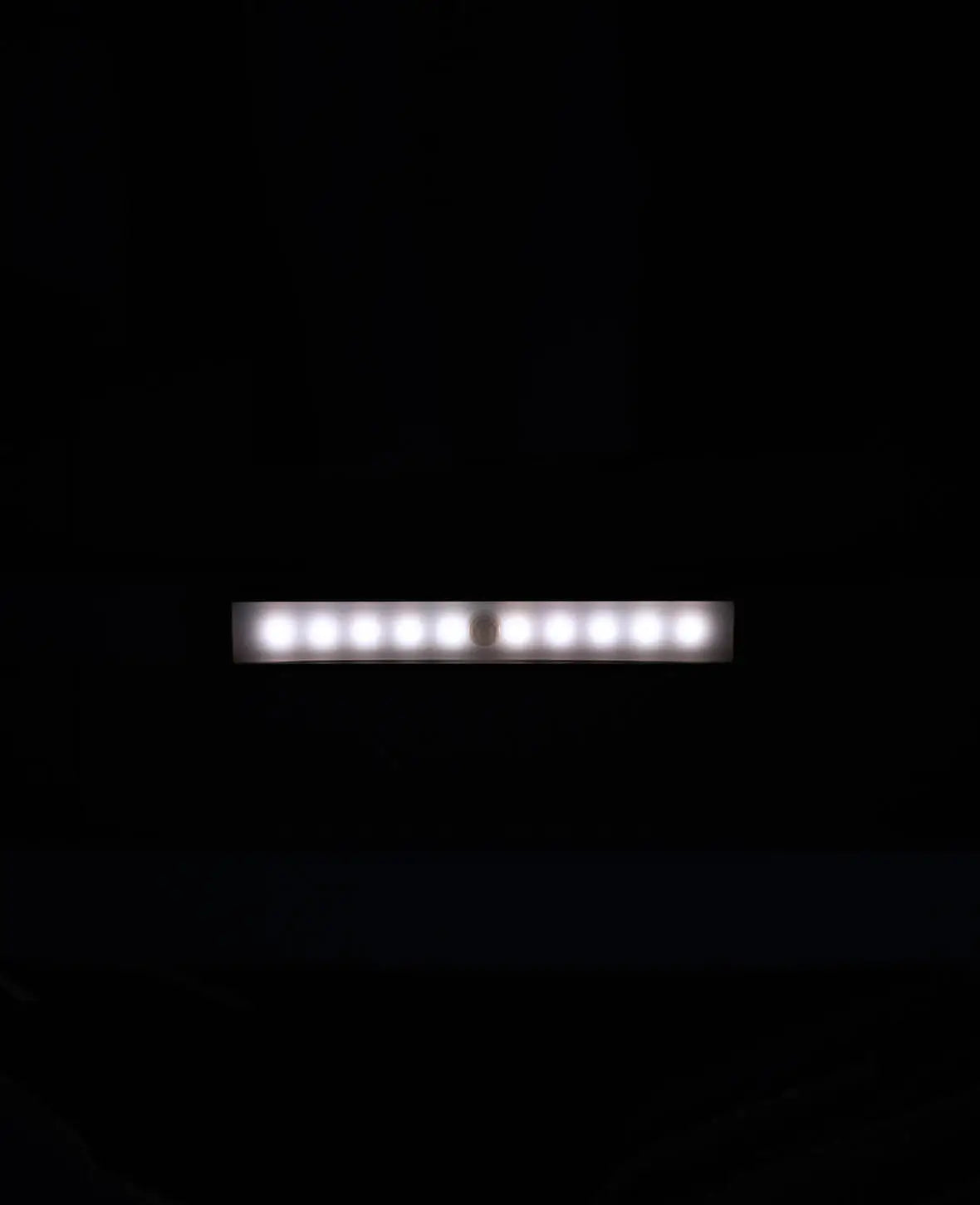 Magnetische, kabellose LED Lichtleiste mit Bewegungssensor – Kaltweiss, 19 cm