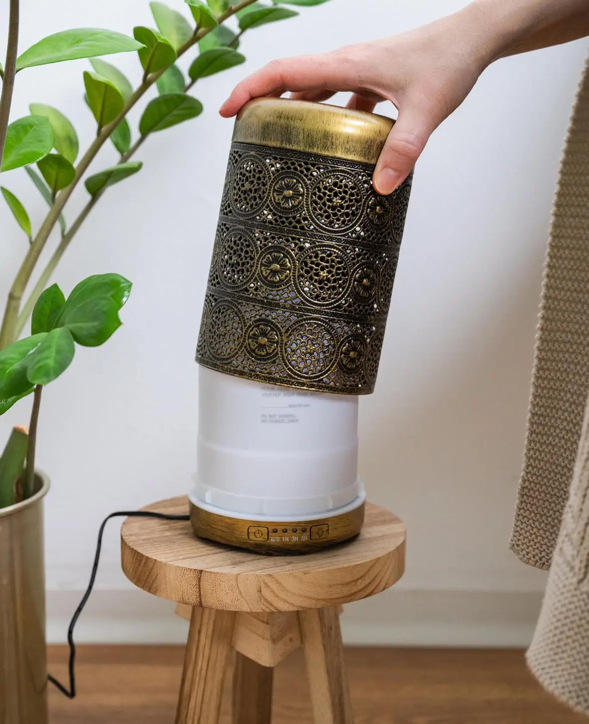 Orientalischer Luftbefeuchter Aroma Öl Diffuser mit LED Beleuchtung, 200ml