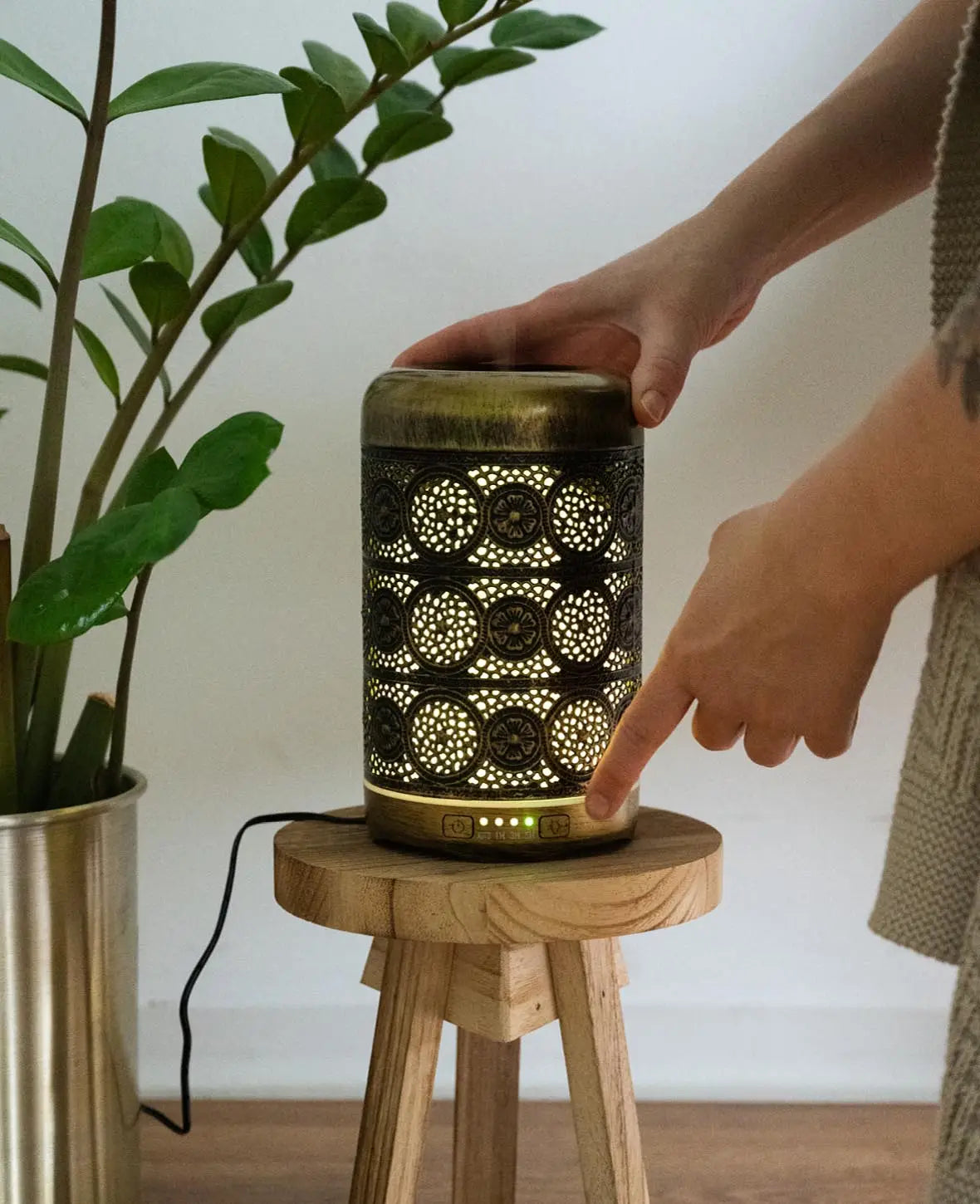 Orientalischer Luftbefeuchter Aroma Öl Diffuser mit LED Beleuchtung, 200ml