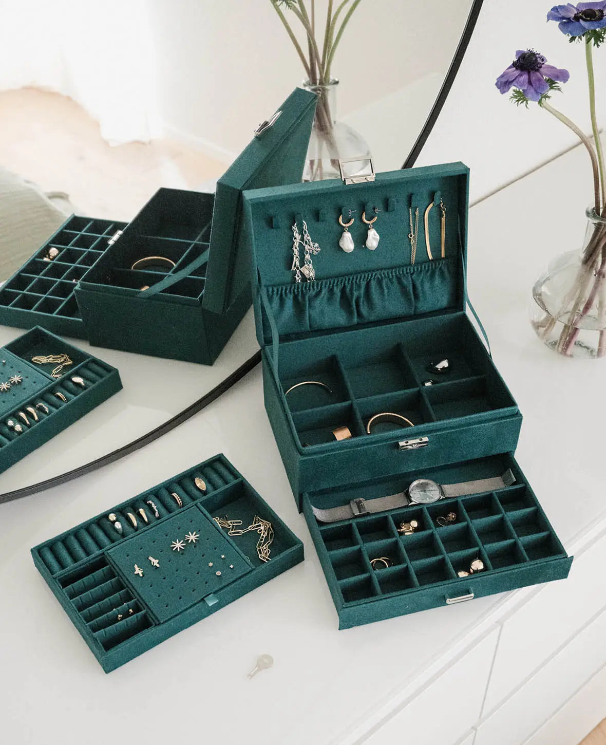 Flanell Schmuckschatulle mit Schloss Aufbewahrungsbox Organizer für Ringe / Halskette / Ohrringe / Armbänder - Dunkelgrün