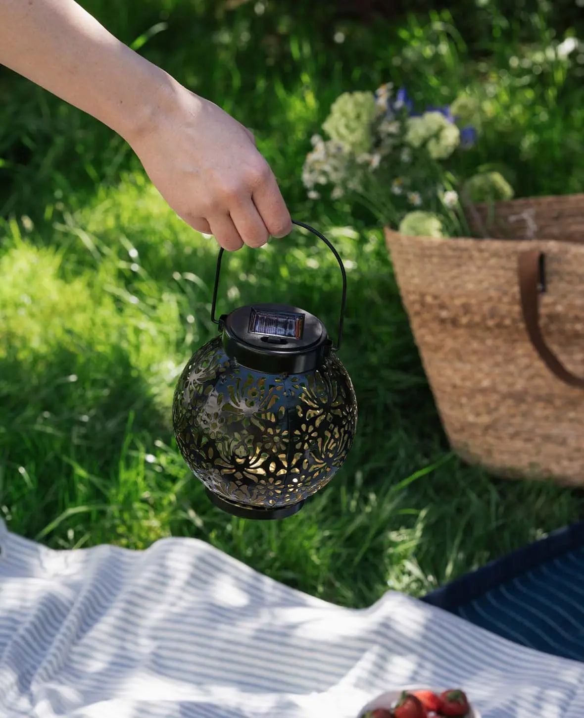 LED Solar Lampe / Garten Laterne - Warmweisses Licht, Ø 14cm, Schwarz