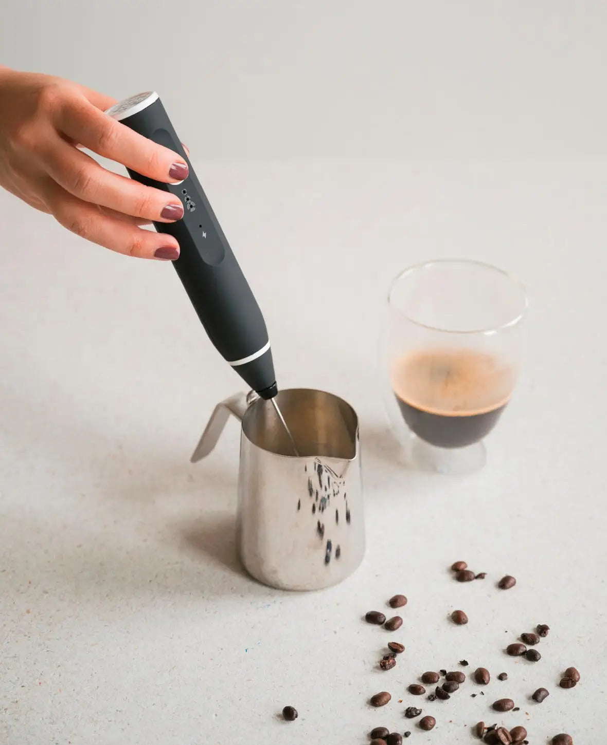 Aufladbarer Milchschäumer / Aufschäumer mit 3-Gängen und zwei Aufsätzen