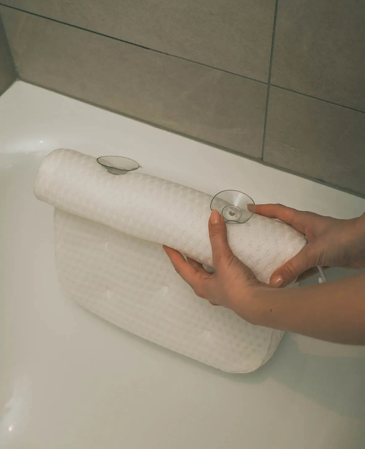 Badewannen Nackenkissen mit AirMesh Technologie, Weiss