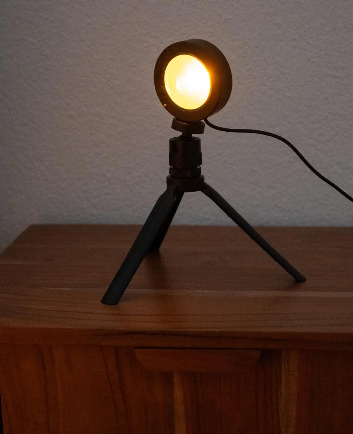 Sonnenuntergang Projektor Lampe USB Nachtlicht mit Tripod Stativ, Schwarz