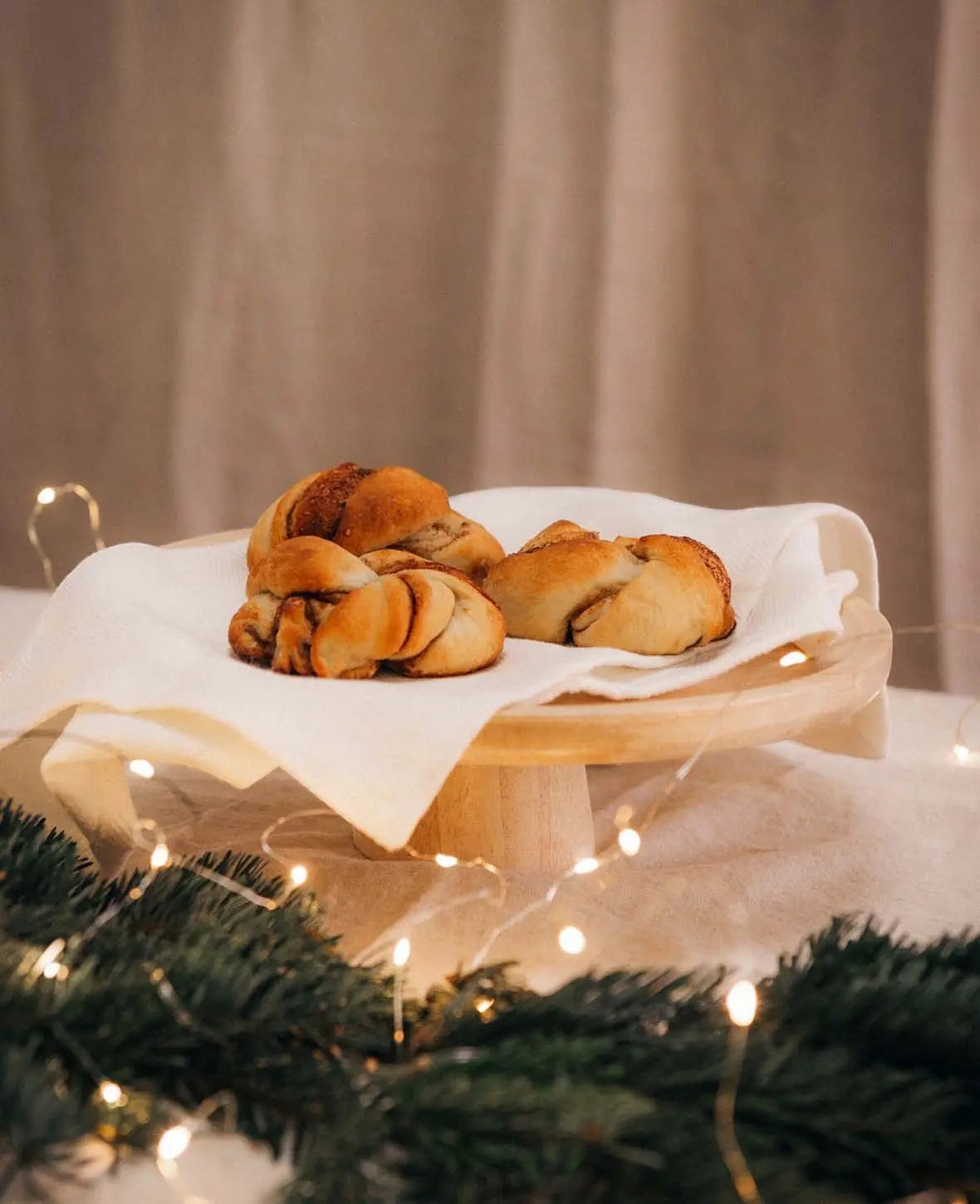 Cremefarbene Stoffserviette aus 100 % Bio Baumwolle