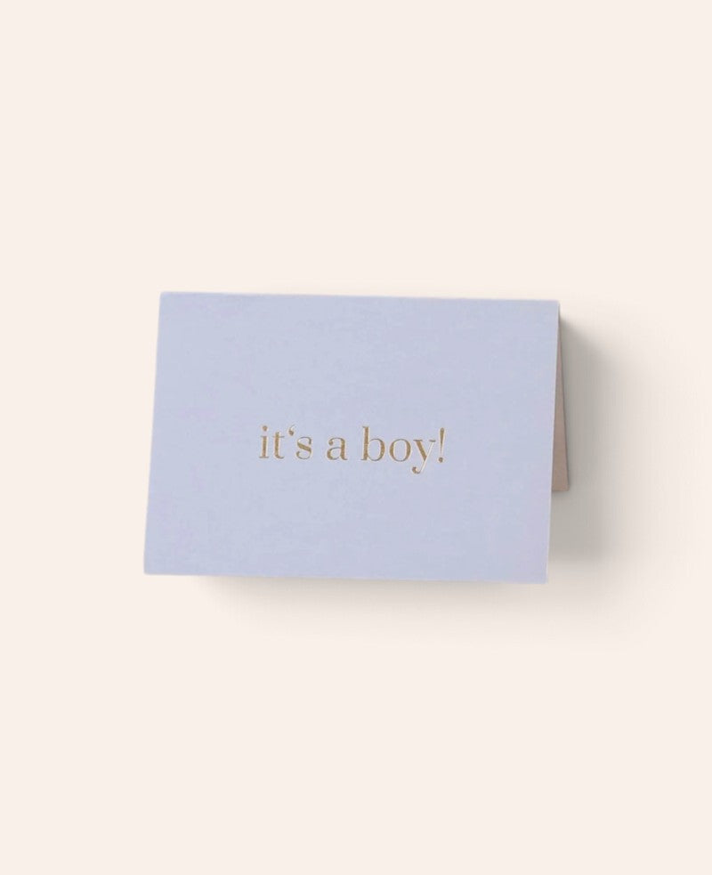 Esmée hellblaue Klappkarte zur Geburt eines Jungen mit goldener Schrift It's a boy auf hochwertigem Naturpapier