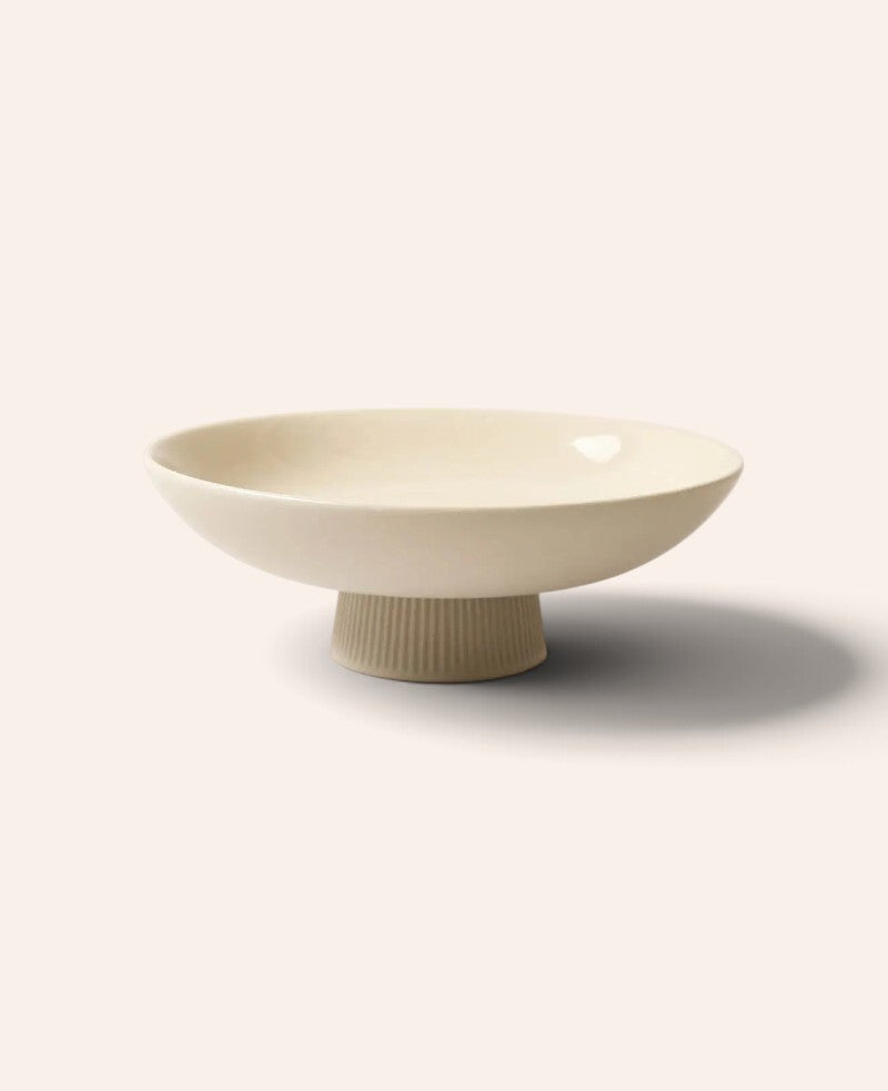 Esmée Keramikschale in Beige mit Standfuss aus Steingut, 30 cm Durchmesser, glasiert für eine elegante Optik