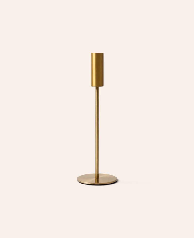 Esmée Kerzenständer aus glänzendem Messing in Gold, 25 cm hoch, für Stabkerzen mit Samtboden zum Möbelschutz