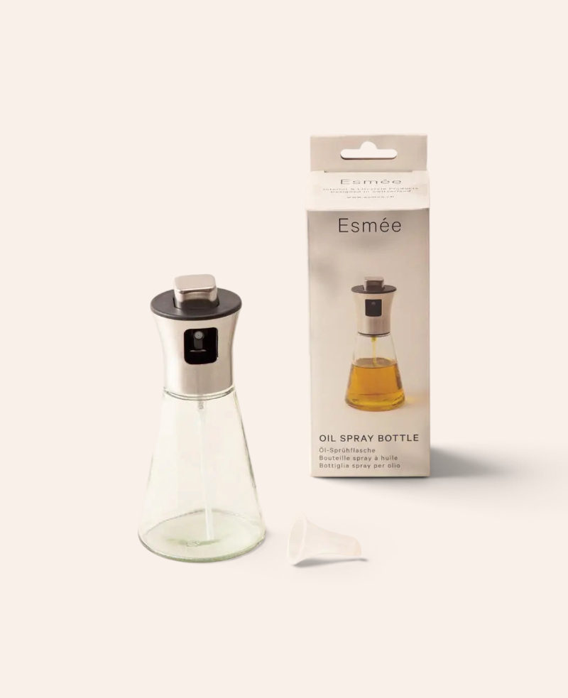 Esmée Olivenöl Sprühflasche aus Glas und Edelstahl mit 200ml Fassungsvermögen, inklusive Trichter und Produktverpackung