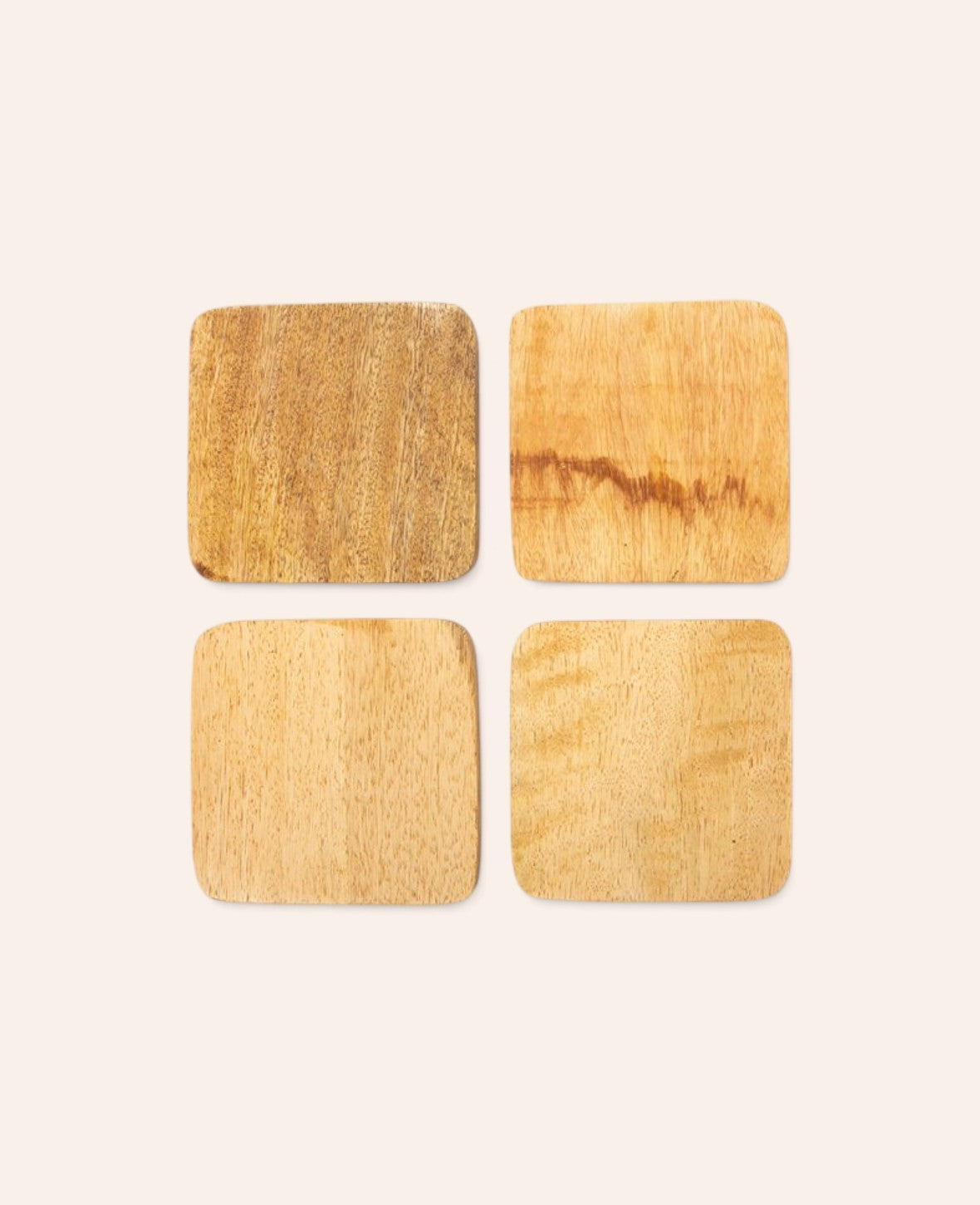 Esmée 4er Set quadratische Untersetzer aus FSC-zertifiziertem Mangoholz mit natürlicher Maserung in Dunkelbraun