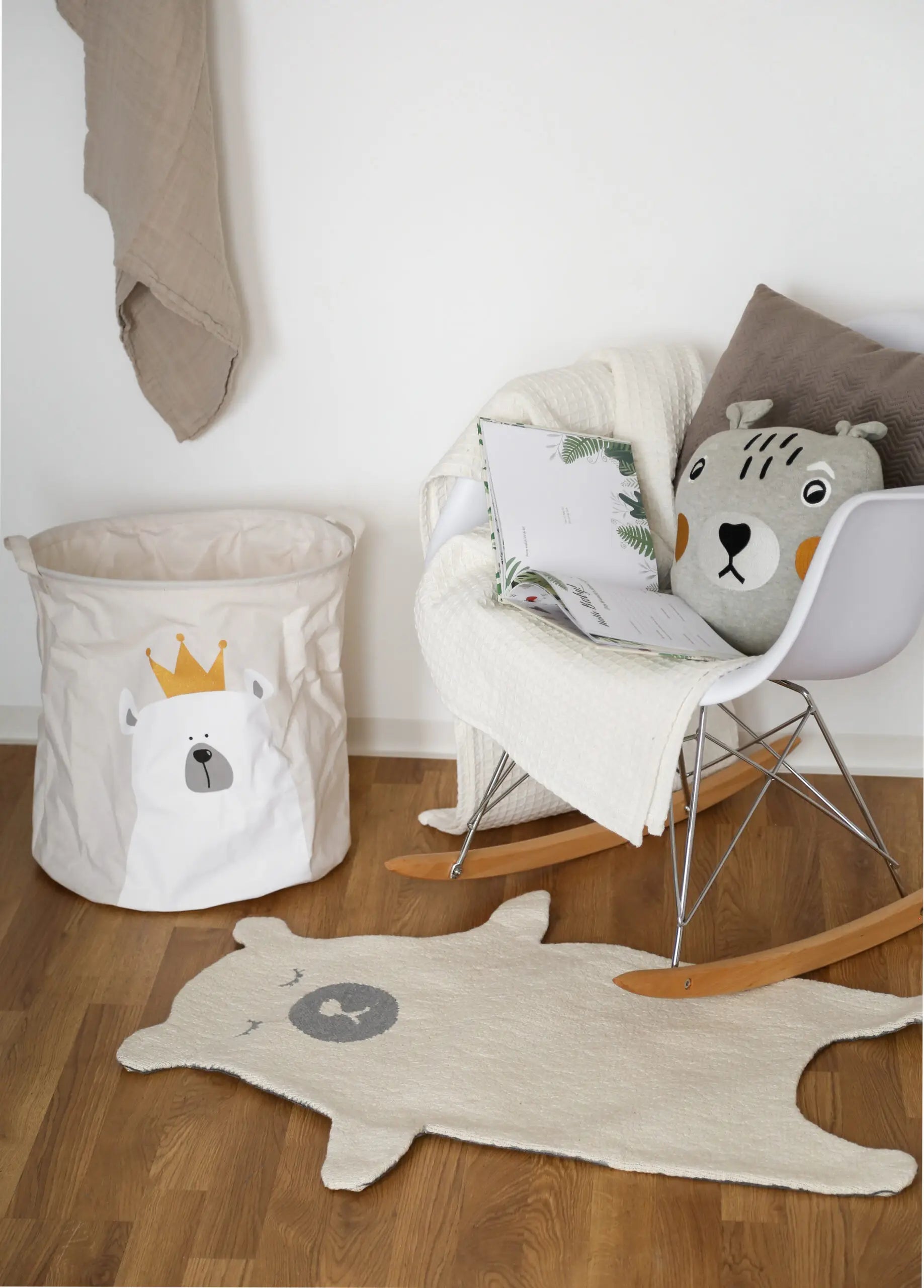 Kleiner Kinderteppich Bär, 68 x 91 cm